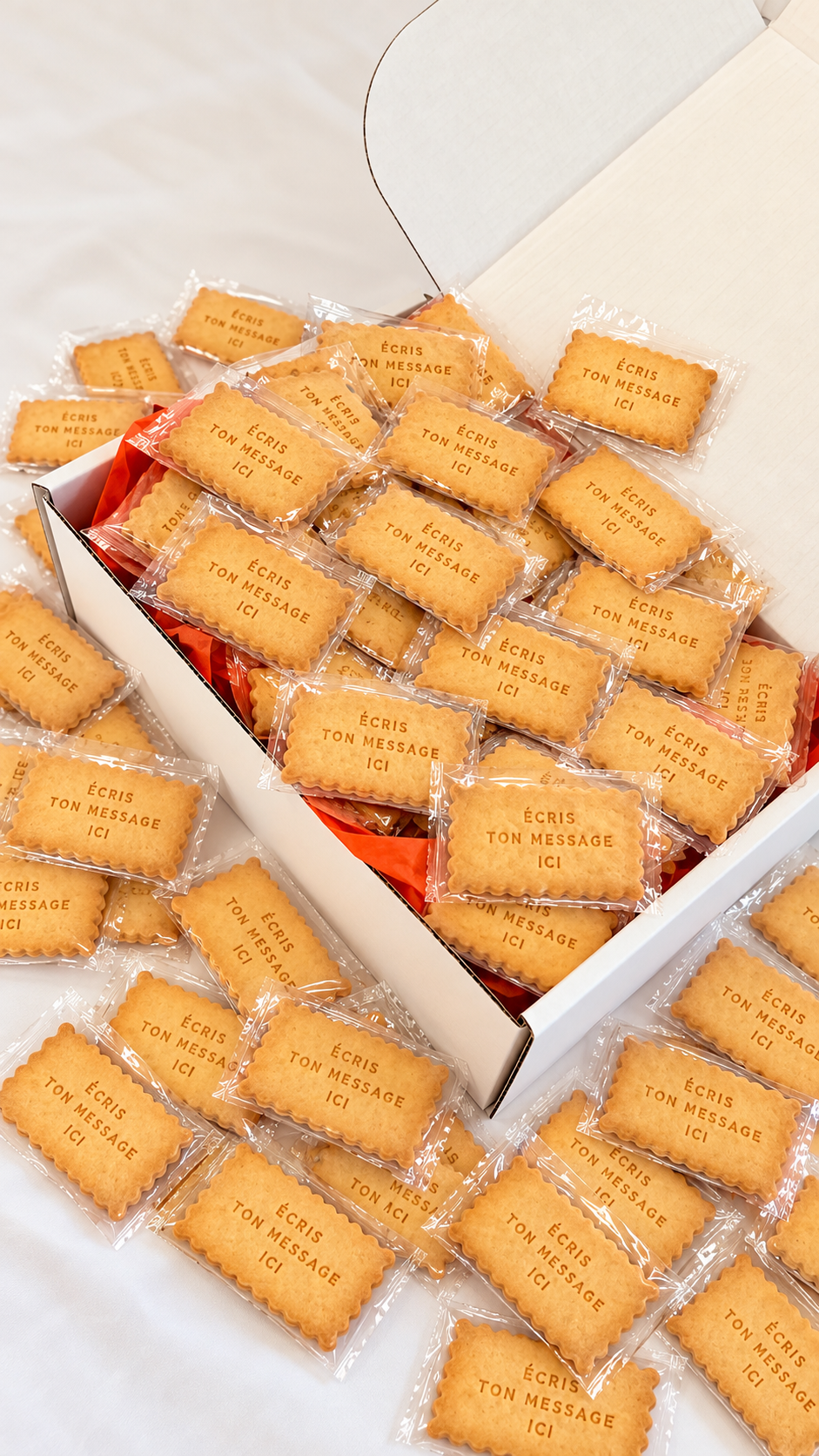Box 100 biscuits