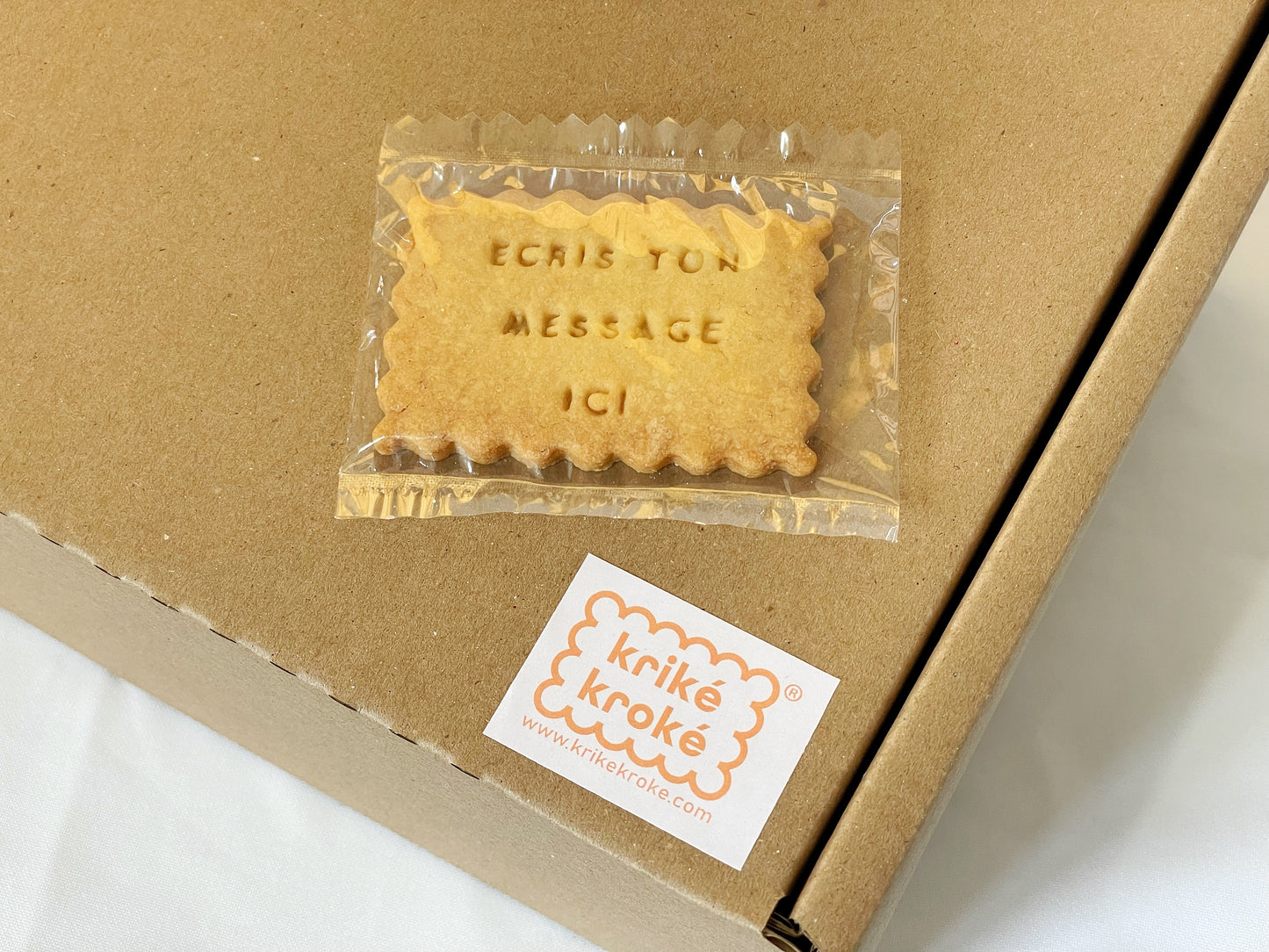 Box 100 biscuits